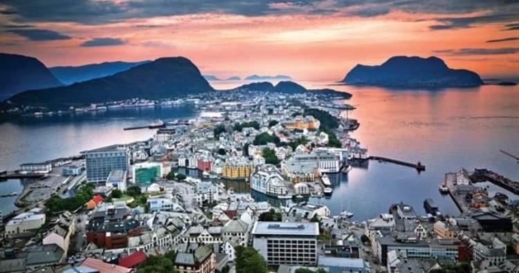Koselig Garasjeloft! Appartement Langevag Buitenkant foto