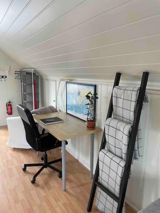 Koselig Garasjeloft! Appartement Langevag Buitenkant foto