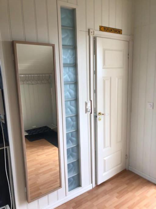 Koselig Garasjeloft! Appartement Langevag Buitenkant foto