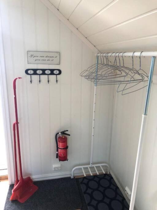 Koselig Garasjeloft! Appartement Langevag Buitenkant foto