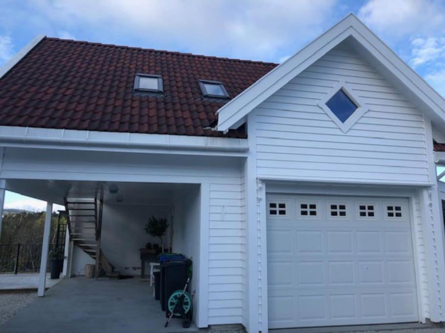 Koselig Garasjeloft! Appartement Langevag Buitenkant foto